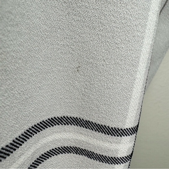 Torrid Light Grey Pull-On Taper Stretch Crepe High-Rise Tie-Front Pant Size 3x - Picture 8 of 14